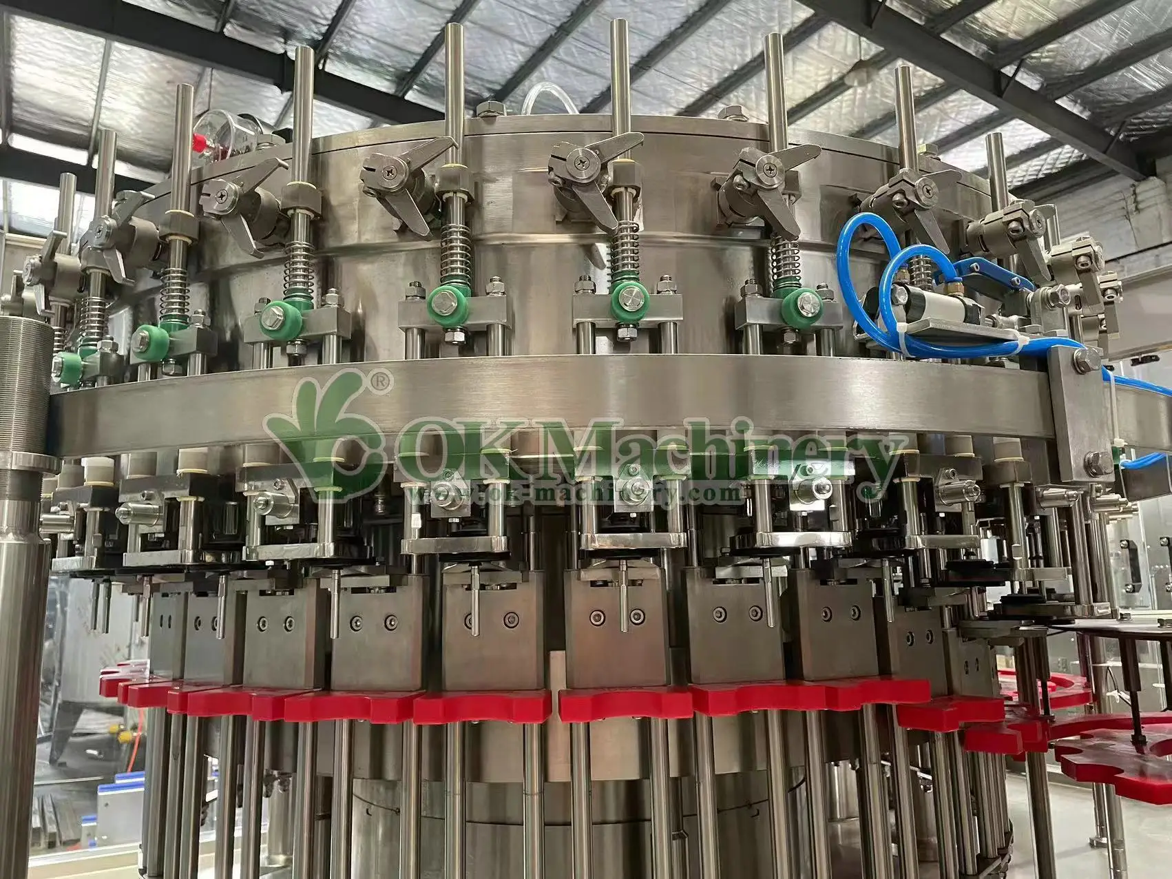 Automatic Pet Bottling Soda Water Carbonated Liquid Beverage With Gas Filling Machine