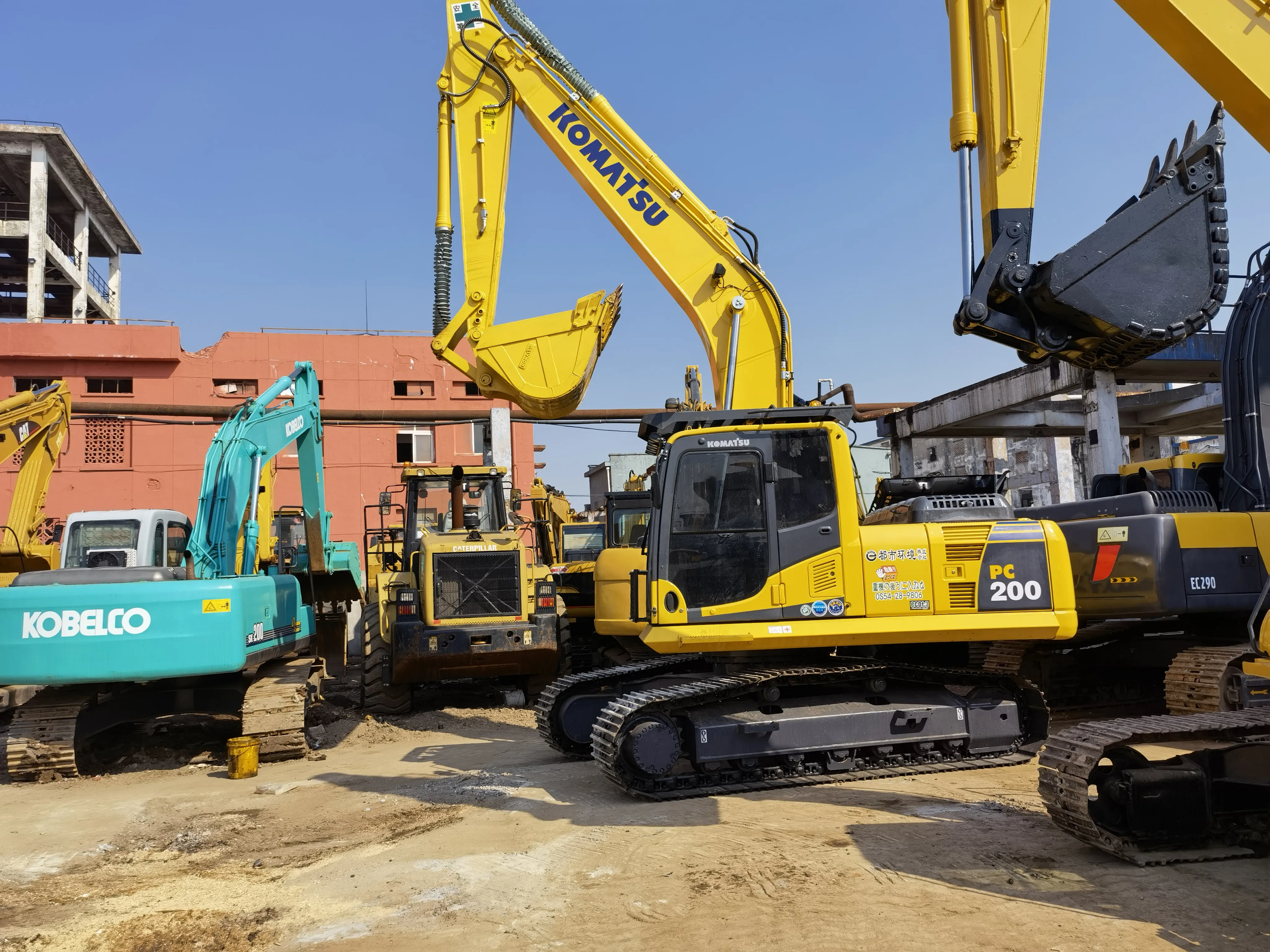 Used Komatsu Pc56-7 in Low Price with High Quality Used Komatsu Pc55 Pc35 Pc70 Pc200-8
