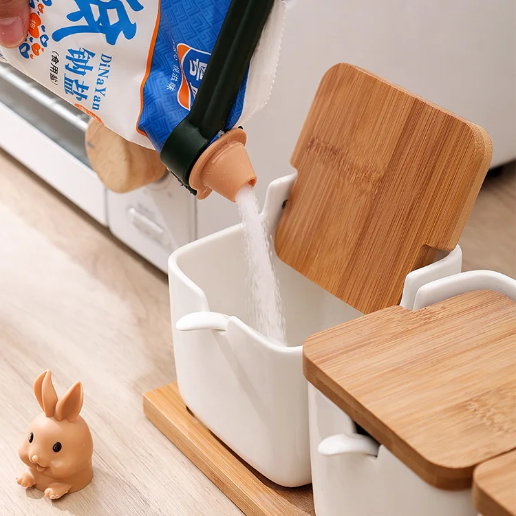 Lovely rabbit cartoon stick clamp plastic small tool kitchen food snack bag sealing clip