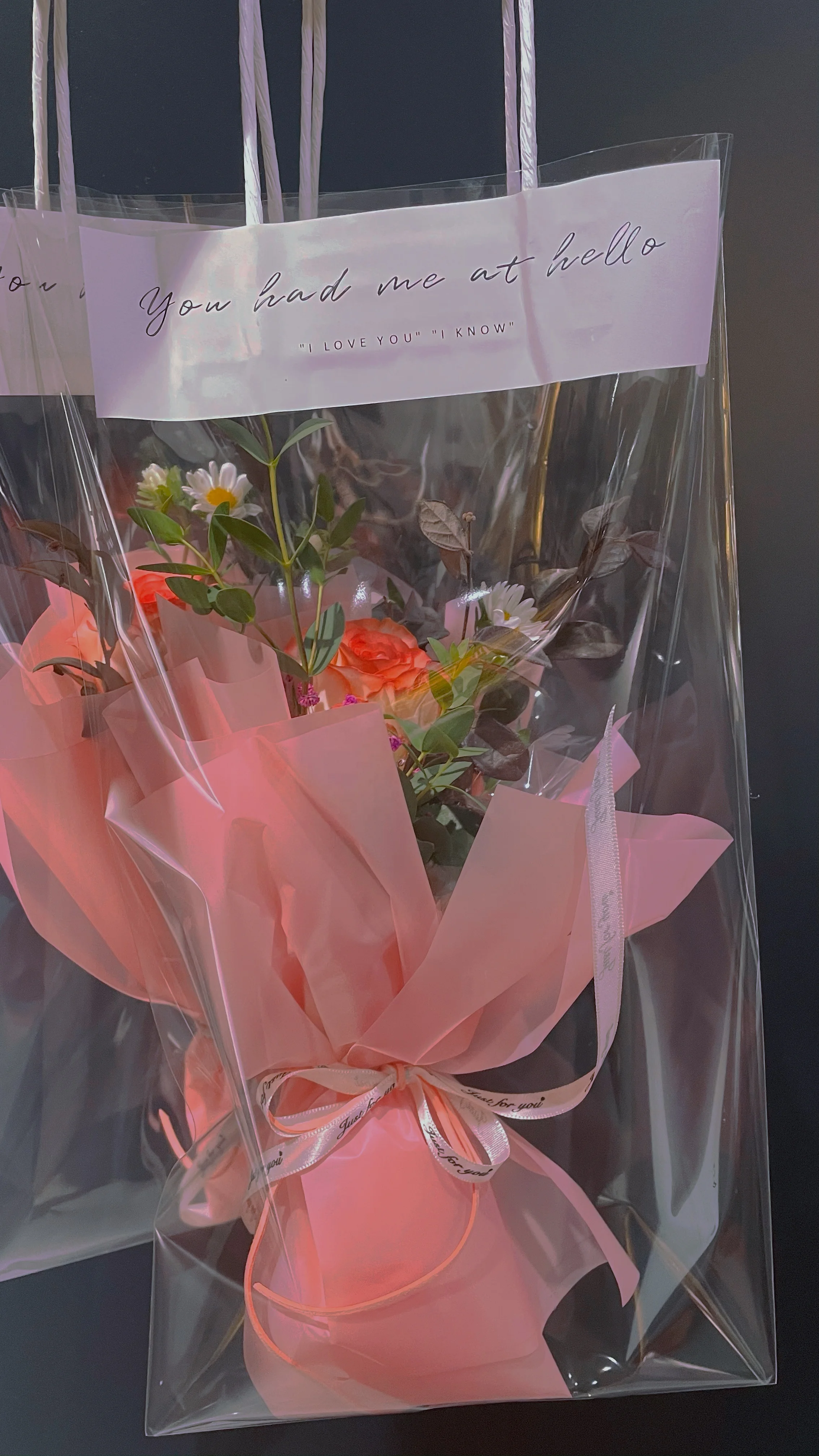 Yuhuiting Flower the Mini Bouquet with the gift bag