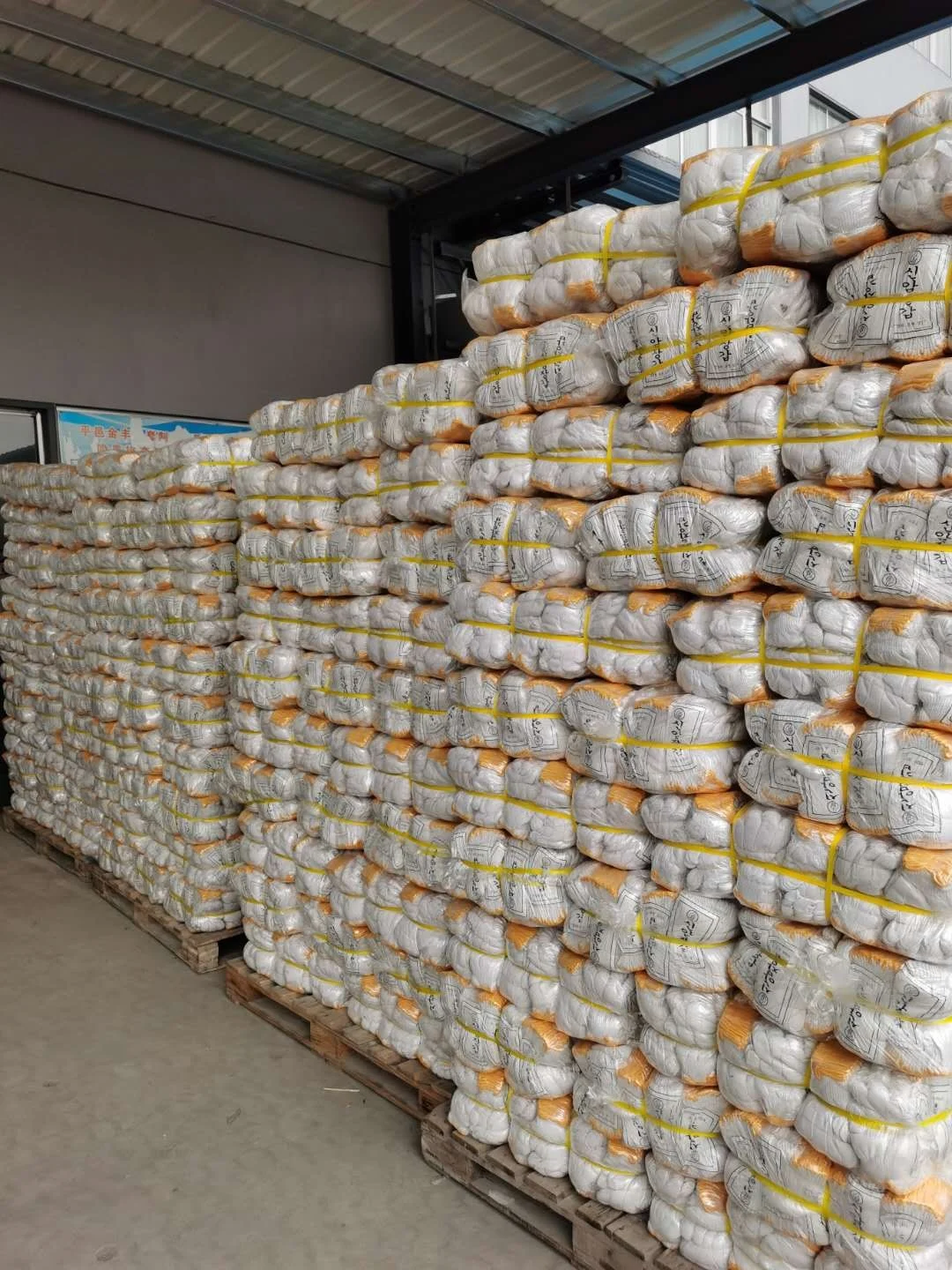 
21-26cm Size and White Color of thread cotton knitted gloves 