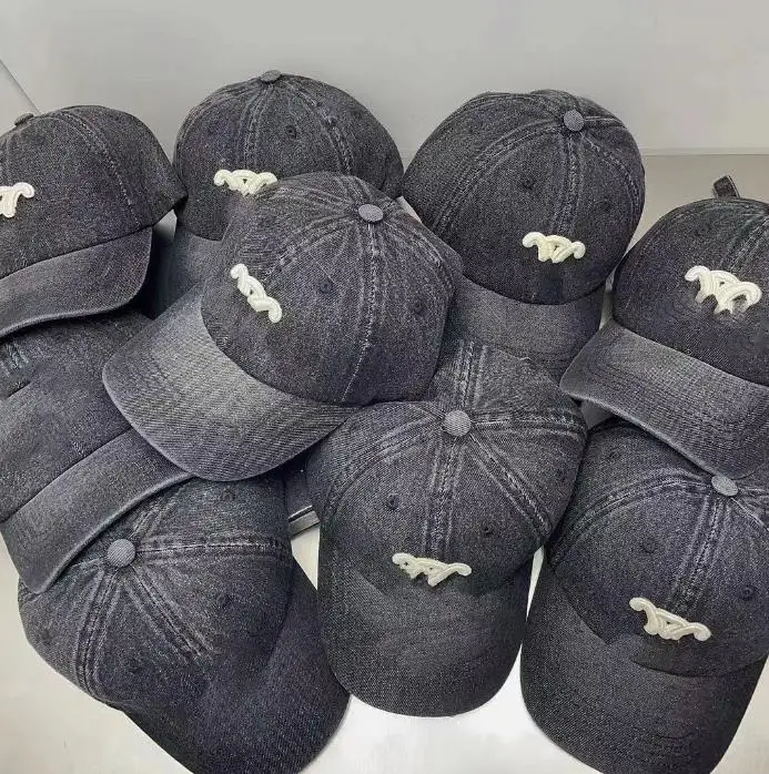 Designer Letter Embroidered Cowboy Baseball Fashion Sunshade Duck Tongue Hat