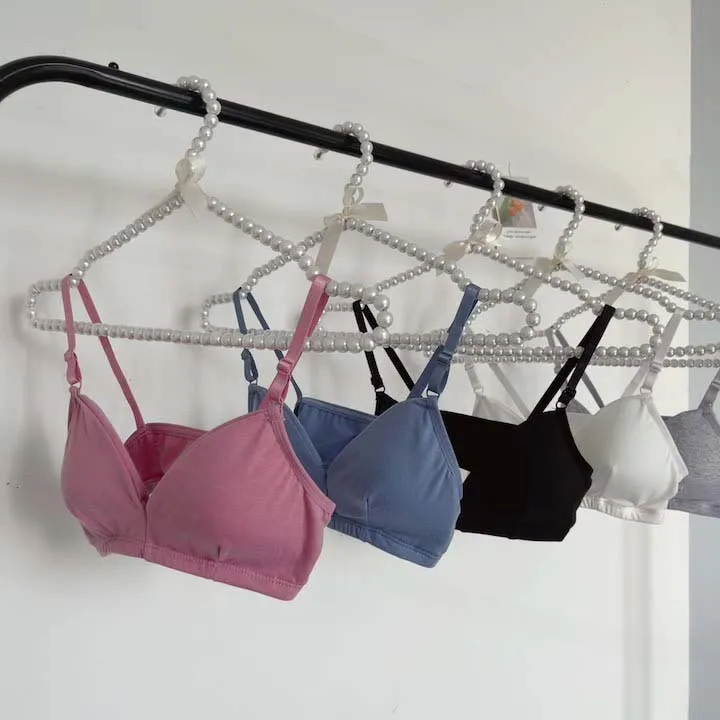 Girls Seamless Bra Factory Wholesale Breathable Soft Sexy Wire Free Padded Push Up One Piece