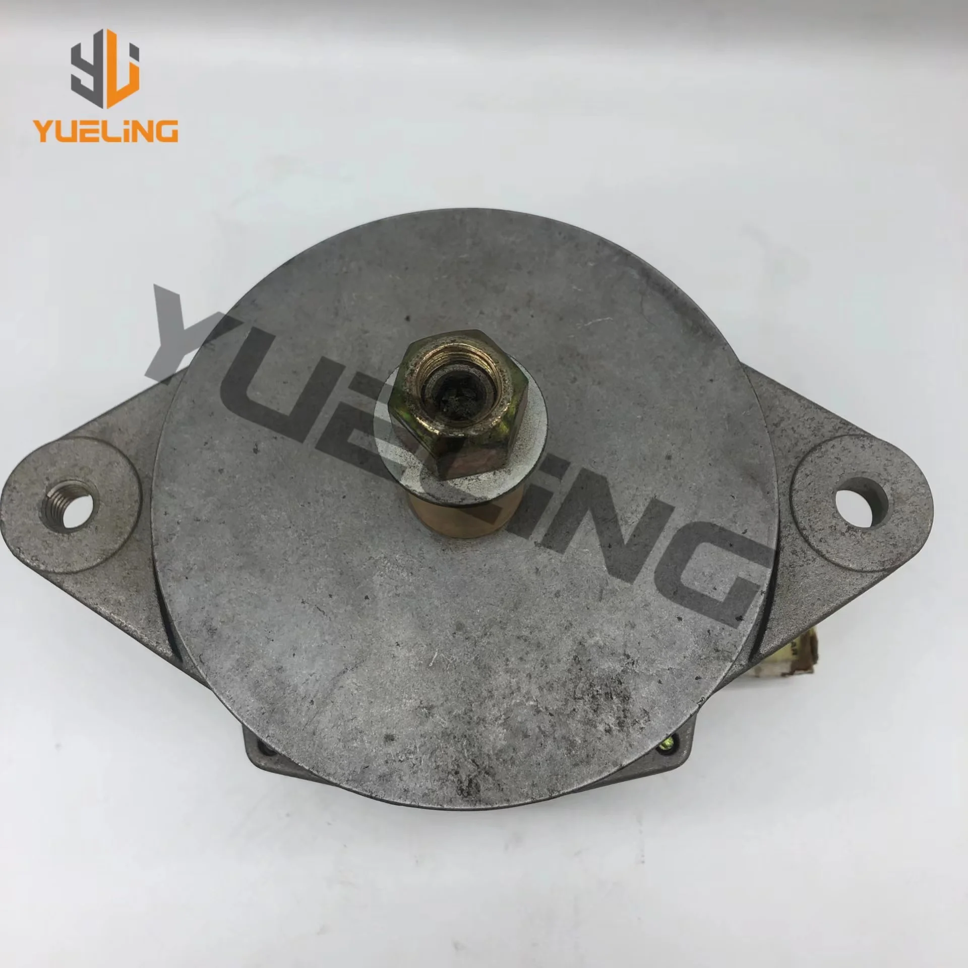Alternator 42776 22F5C054 24V /04343-35600/20849349/3943494/34468-21100 in stock 37768-04200/3631678/01183447/206996/178440