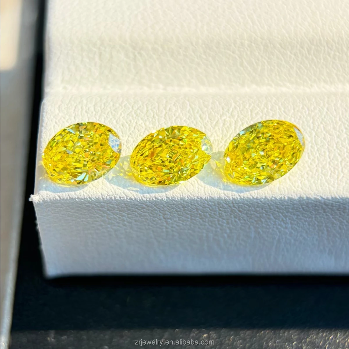 Wholesale Diamond Lab Grown Round Shape Synthetic Bulk Stone Carat Yellow HPHT 3EX Loose Lab Grown Diamond