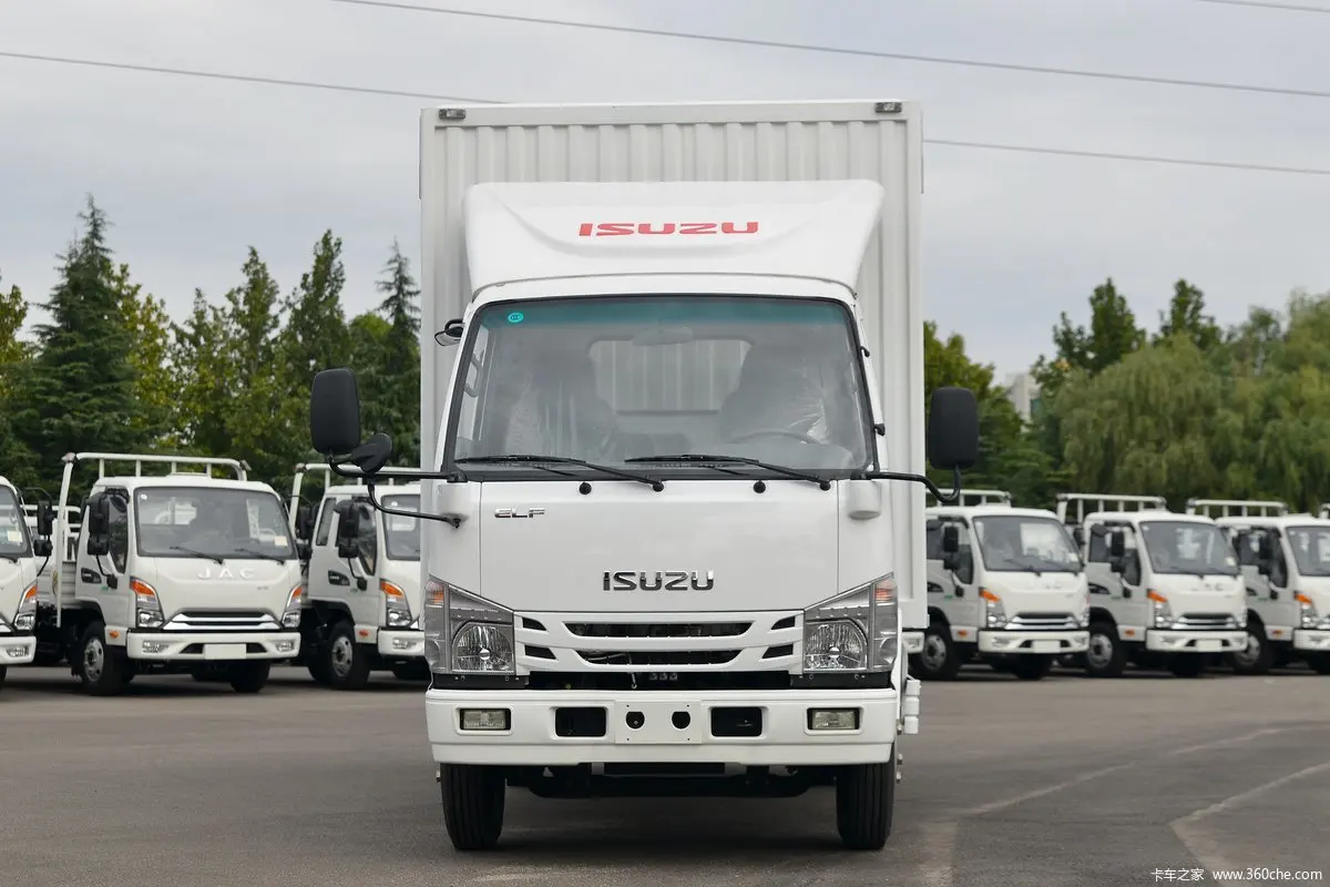 Qingling Isuzu 700P 189HP 4X2 Diesel New Cargo Truck 7.028 Meter Single Row Fence Box Type Body Left Steering Used Condition 4x4
