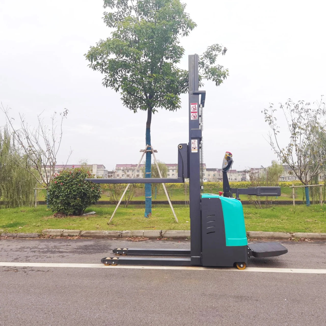 Полный электрический штабелер для поддонов с грузоподъемностью 1 тонна 2 тонны 5 6 8 Аккумуляторный большой емкости продажи