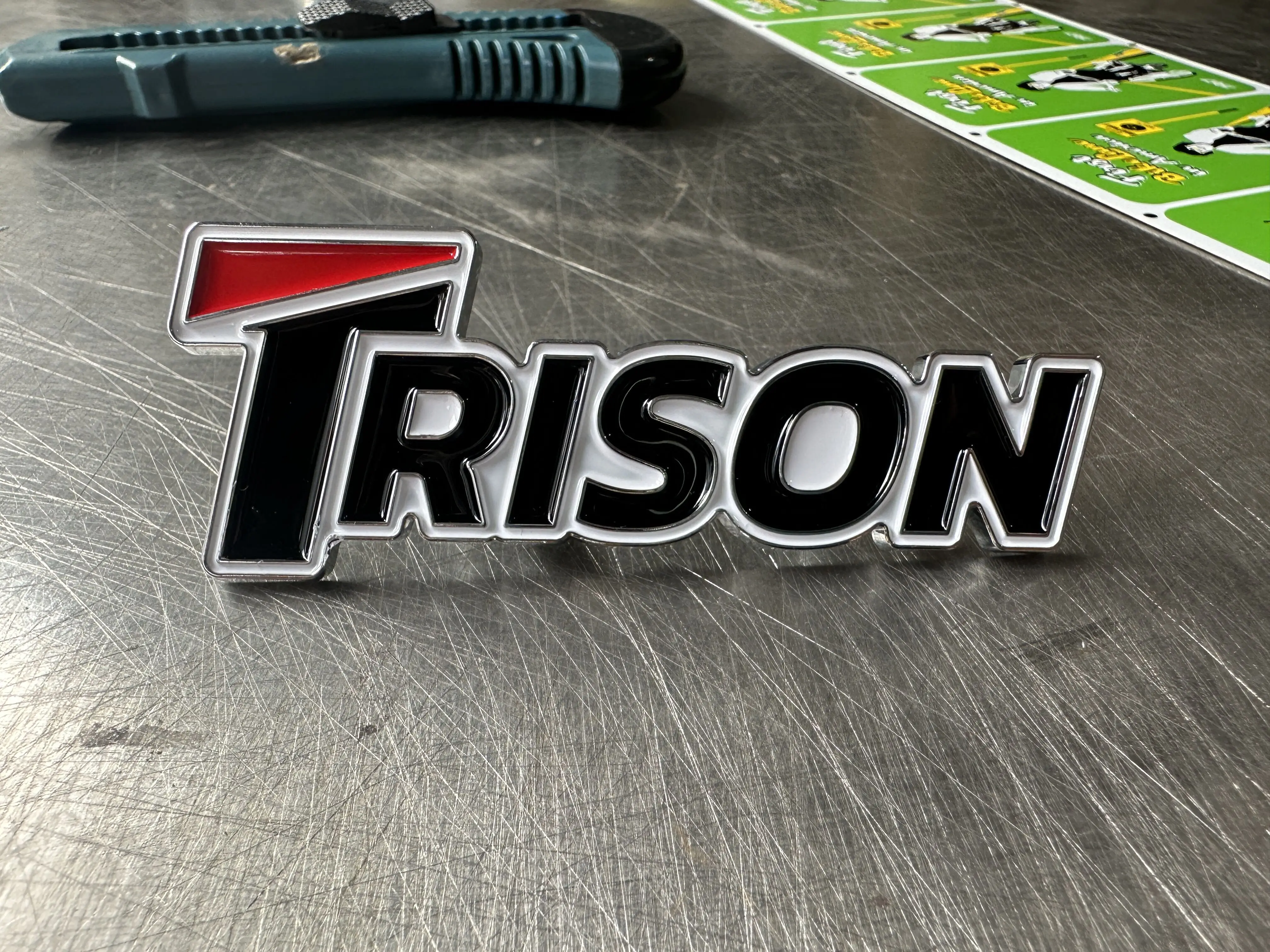 Professional Custom Logo Adhesive Chrome ABS Plastic Car Badges Auto Emblems Car Emblems for Auto Decoration