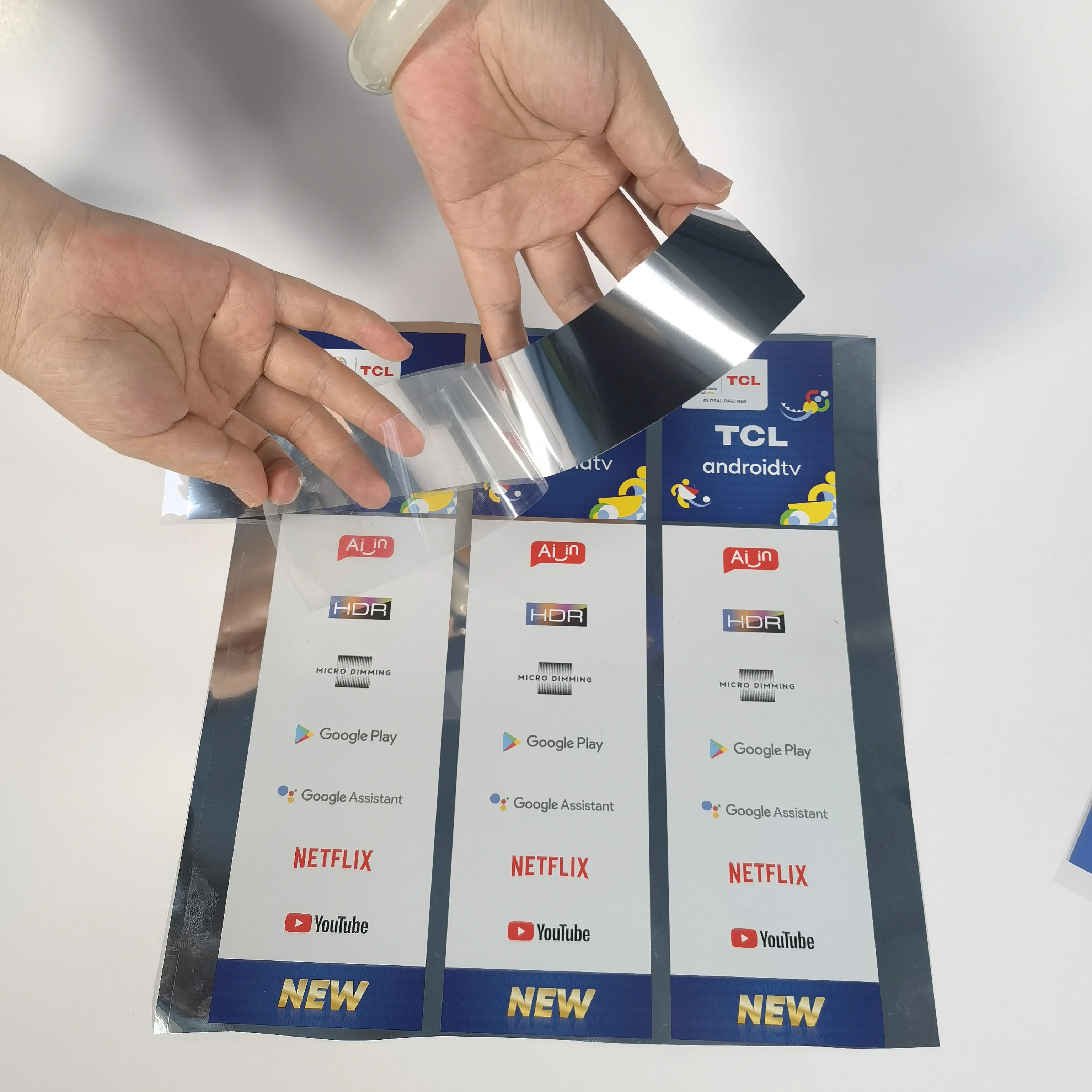 Bright Silver Dragon Silicone Gum Reusable Electrostatic Sticker High Temperature Static Cling  Packaging Label  for TV Screen