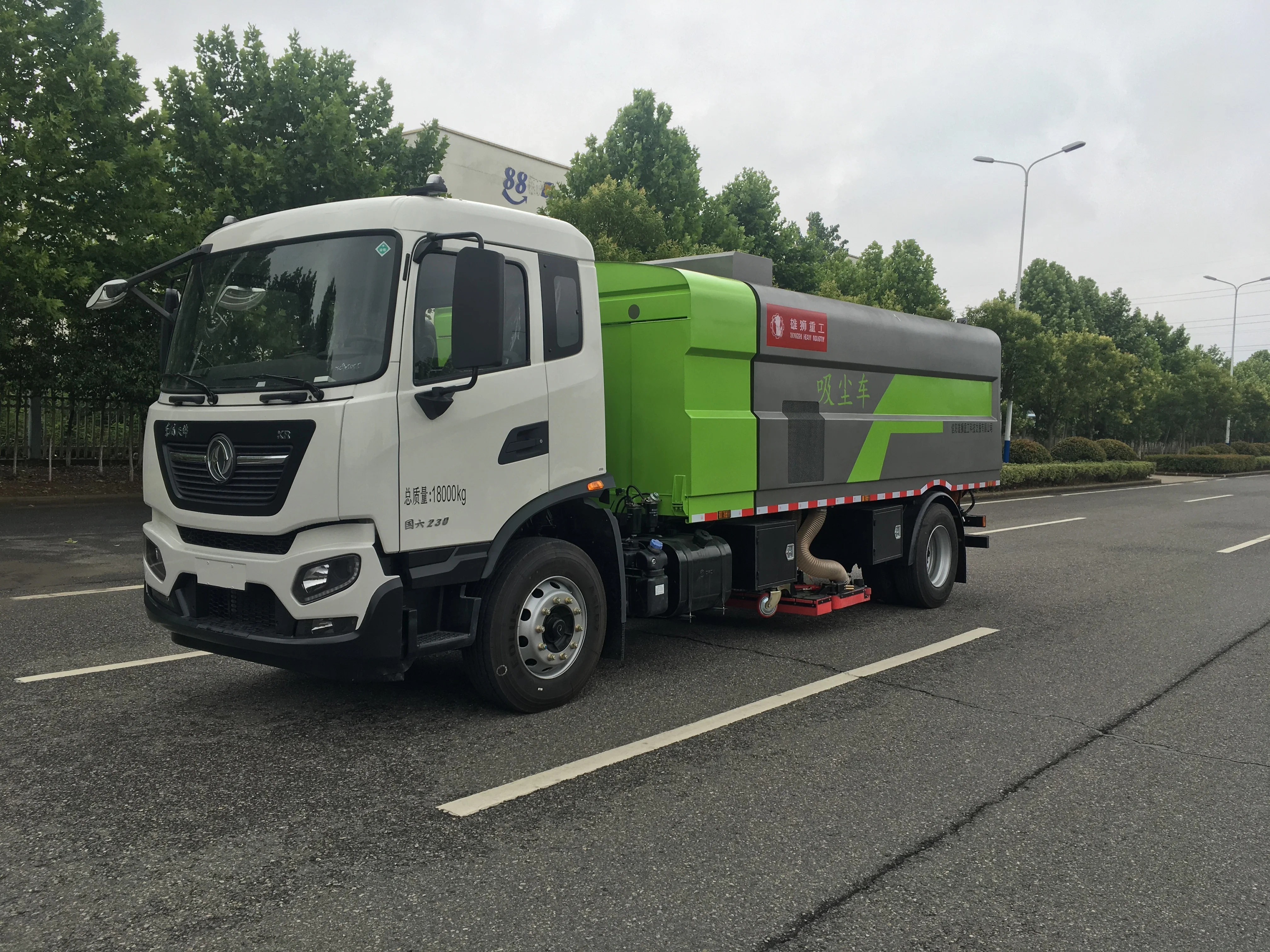 Новый продукт Dongfeng Китай вакуумные уборочные машины продажа с завода