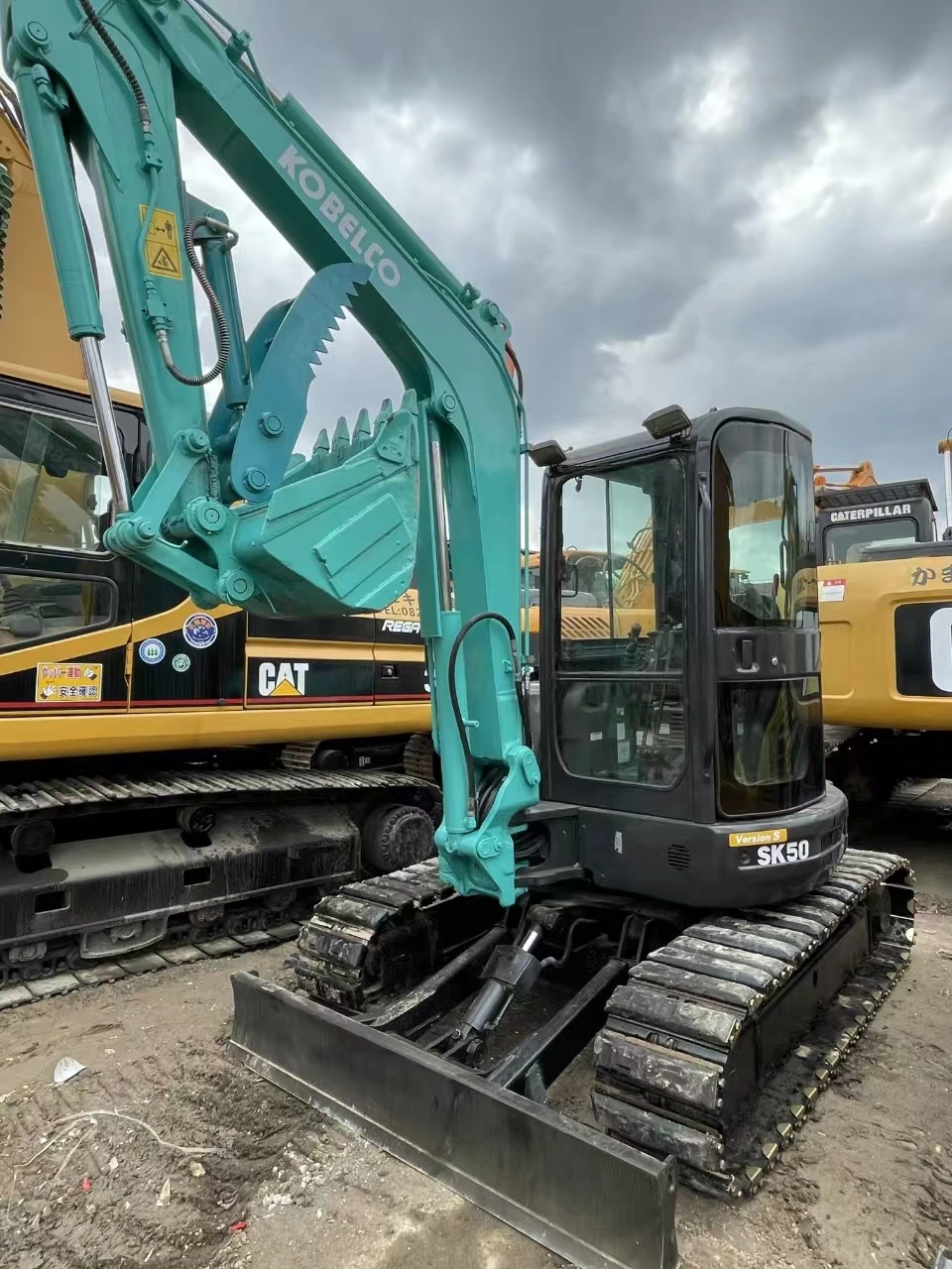 Японское производство высокое качество б/у Kobelco SK50 по Согласованной цене добро пожаловать