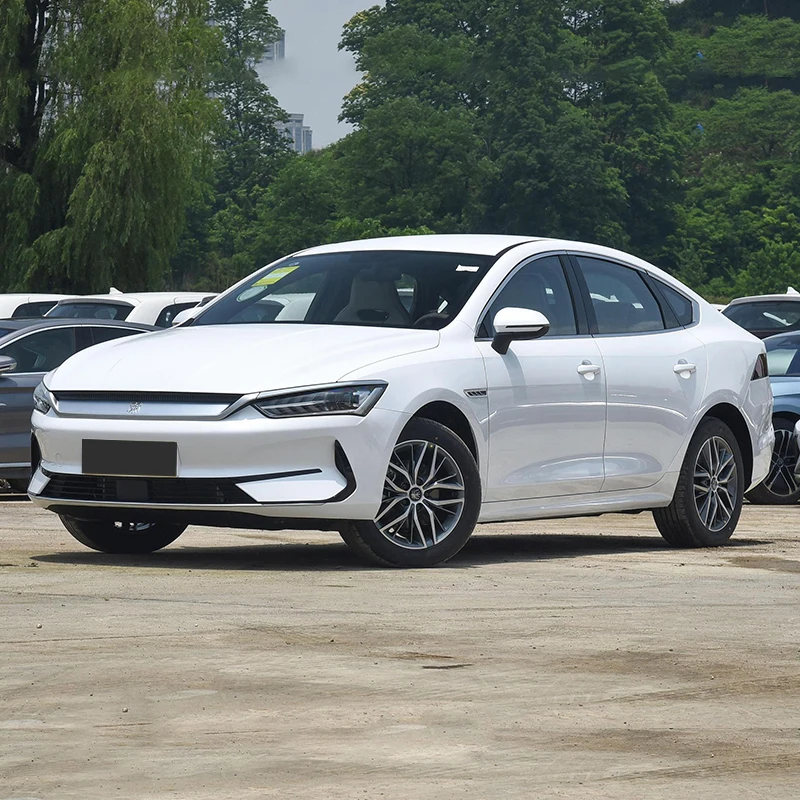 2024 низкая цена популярный китайский бренд BYD Qin Plus DM-i Honor Edition подключаемый Гибридный внедорожник на 5 мест для продажи