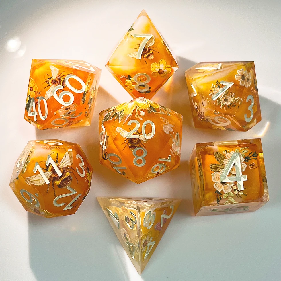 New  Sharp Edge Dice For Dungeons And Dragons blue and white porcelain flowers and butterfly layered Resin  Polyhedral Dice Set