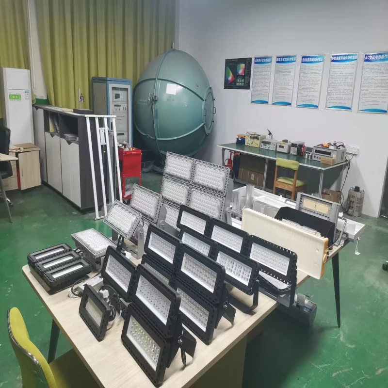 LED Tunnel Lights Aluminium Fin Heat Dissipation IP65 Aluminum Shell Tunnel Lamp Module LED Anti-glare PC Lens