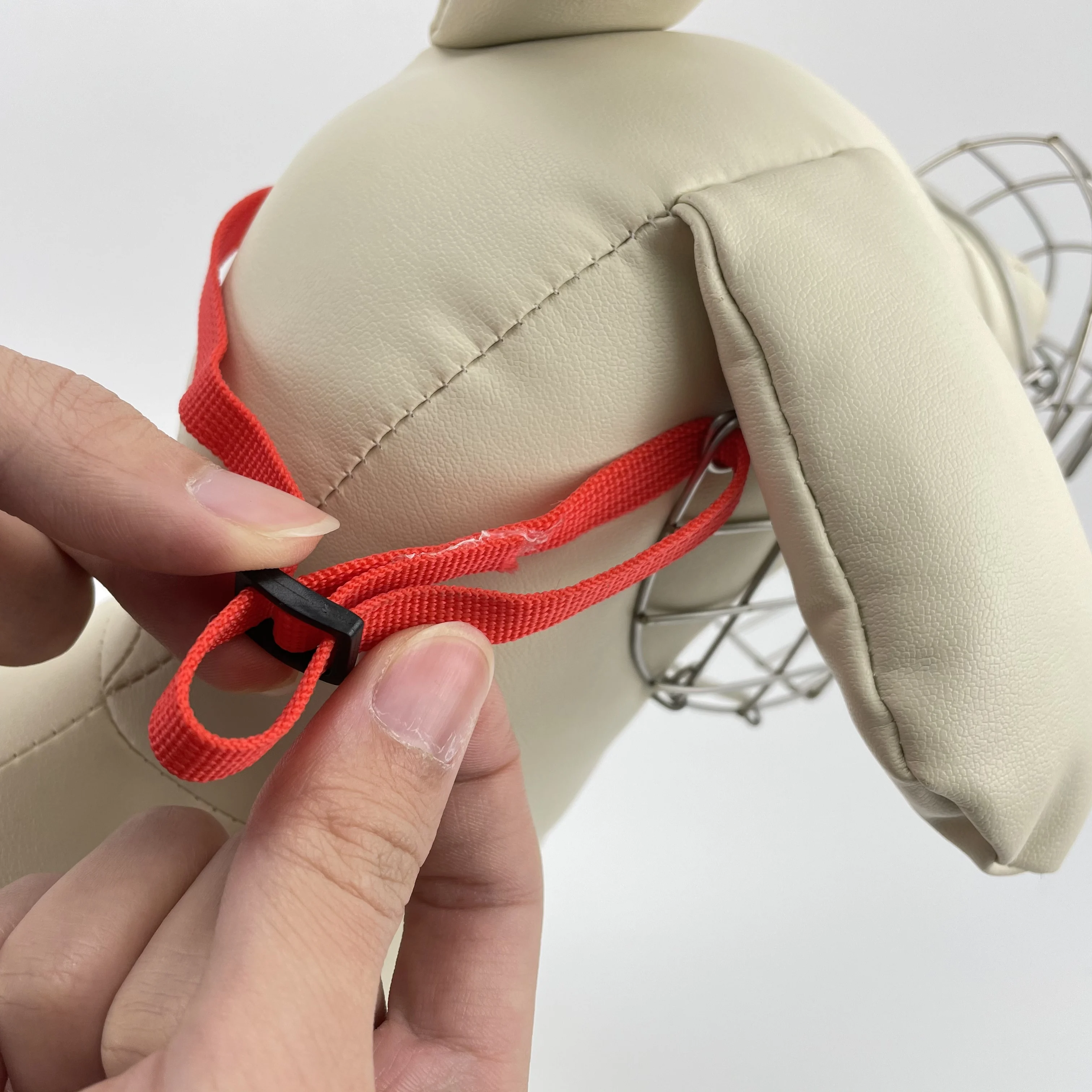 SinSky Wholesale best price newly style Iron Dog Muzzle Cage Durable Iron Dog Muzzles