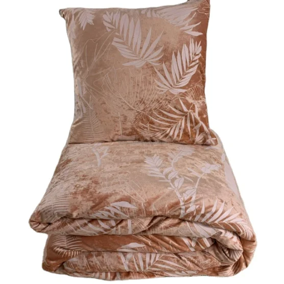 High quality beautiful velvet bedspreads customized size and color solid velvet boutis embroidery quilts for home