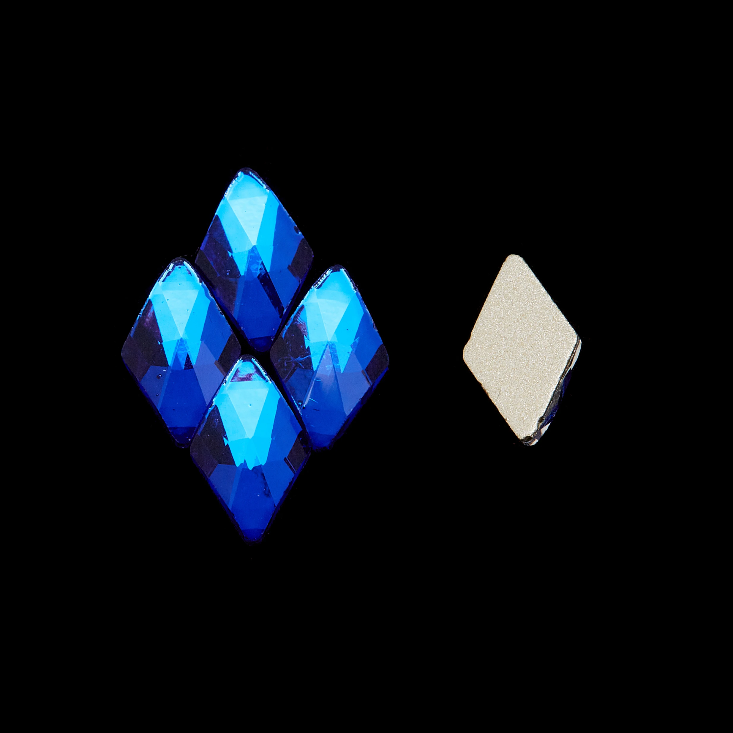 Wholesales Shapes 3d nail art rhinestones feedback color mixed around nails press on with rhinestones