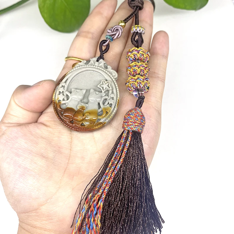 Wholesale natural High Quality crystal Necklace pendant sculpture and  agate carving tassel for gift