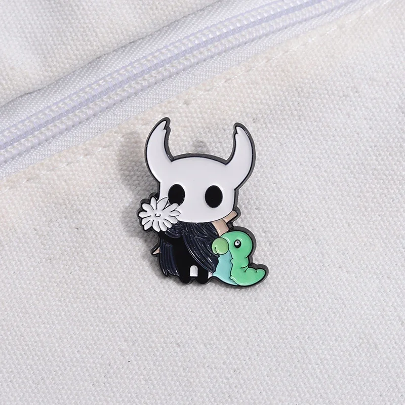 Anime Game Brooch Hollow Knight Role Enamel Pins Funny Cartoon Brooches Backpack Lapel Badge Jewelry Accessories Gifts Wholesale