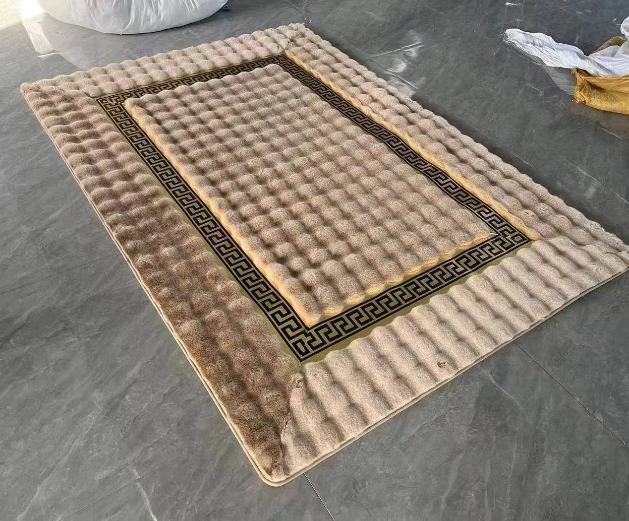 Home Luxury Corridor Carpet Non-slip Hotel Party Decoration Floor Mat European Hallway Long Carpets Bedroom Bedside Soft Rugs