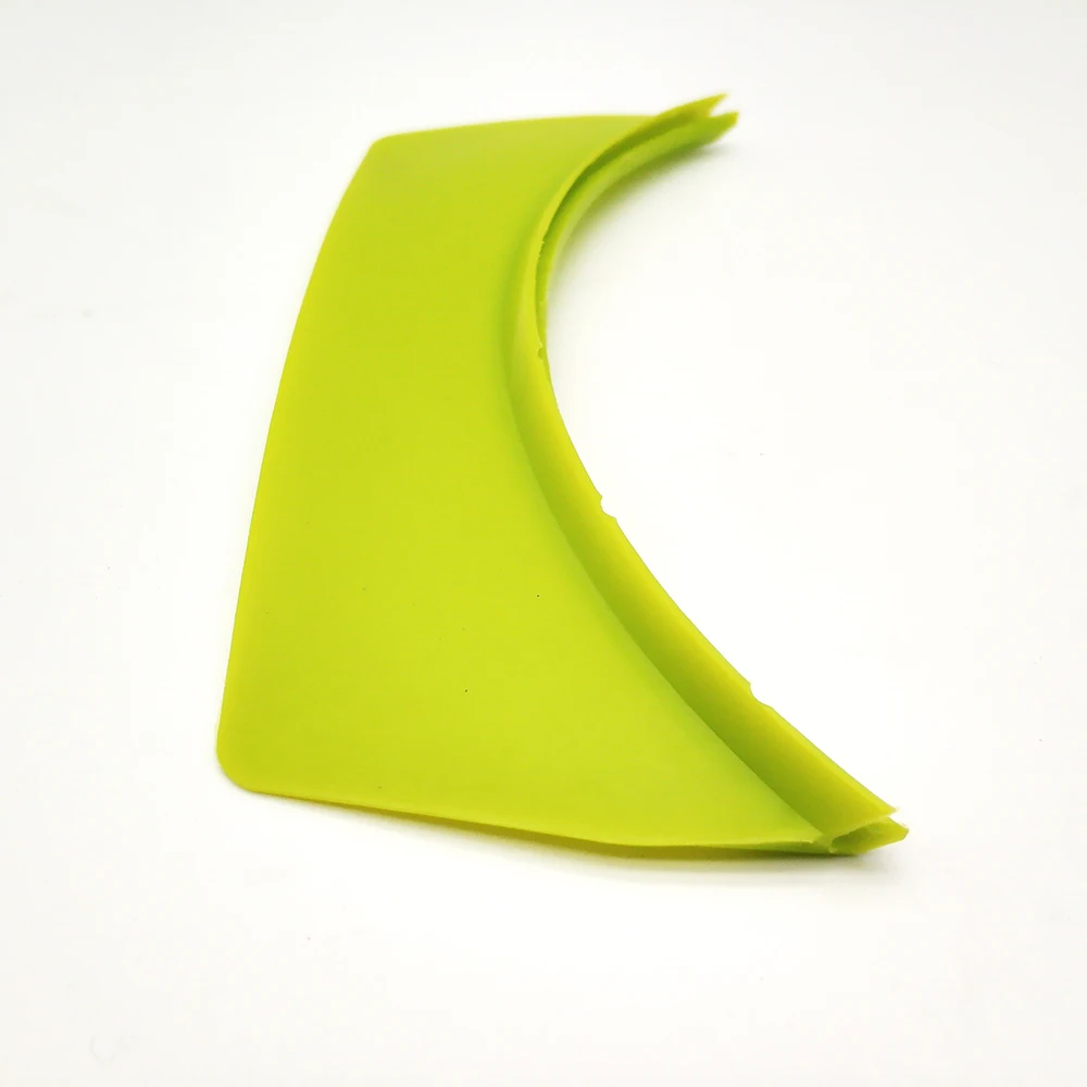 Master D53000 Imported Flexible material Paint Can Spout one size for all paint bucket