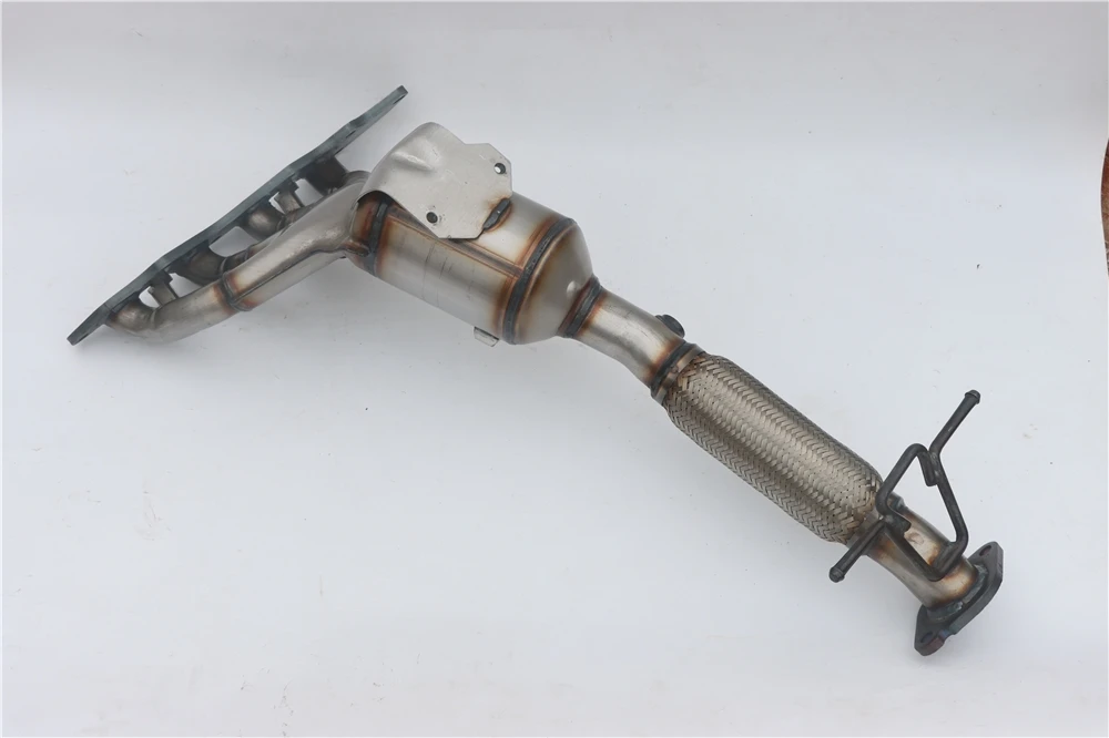 Sales Exhaust Manifold Three-way Catalytic Converter for Ford Focus 1.8 2.0 2003-2012