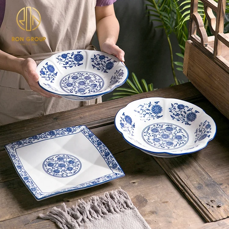 Chinese style handmade white and blue color triangle shape ceramic tableware set porcelain dinner plate for restaurant