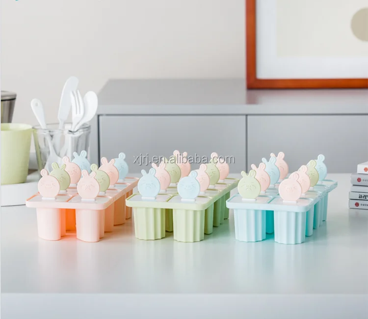 
2021 hot sale Amazon high quality food grade cartoon 1 set 8pcs ice cream sticks mold ice cream popsicle mold ice pop molds 