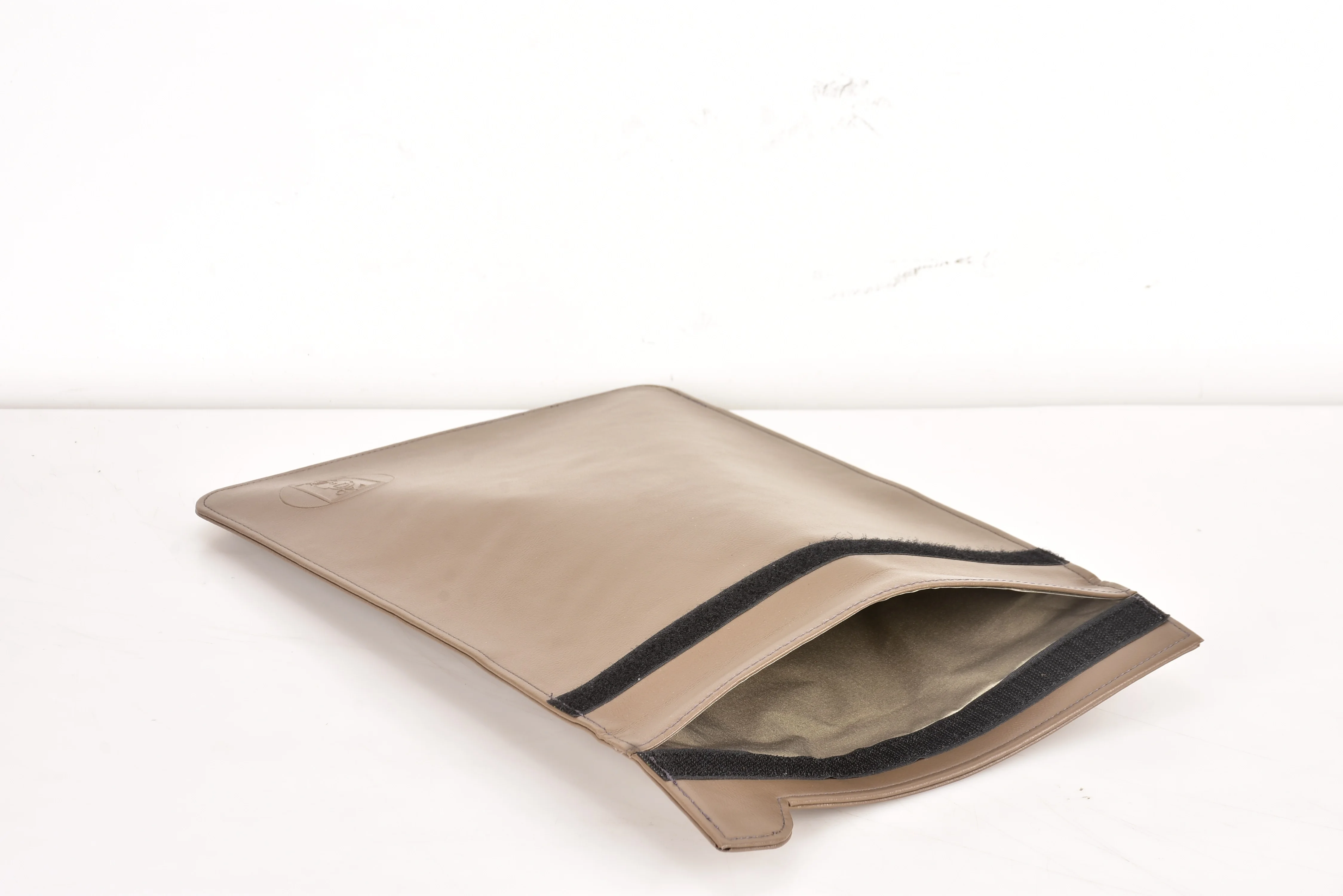 Faraday Bags for iPad, Leather Surface, Multiple Ways to Carry, Signal Blocking Pouch, GPS/RFID Shield Phone Sleeve