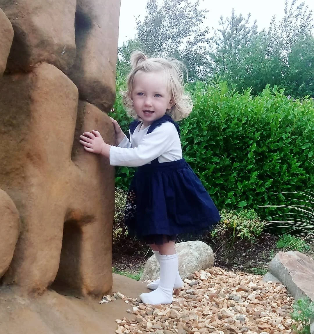 Uron reasonable price gym custom kids lace non slip kids socks