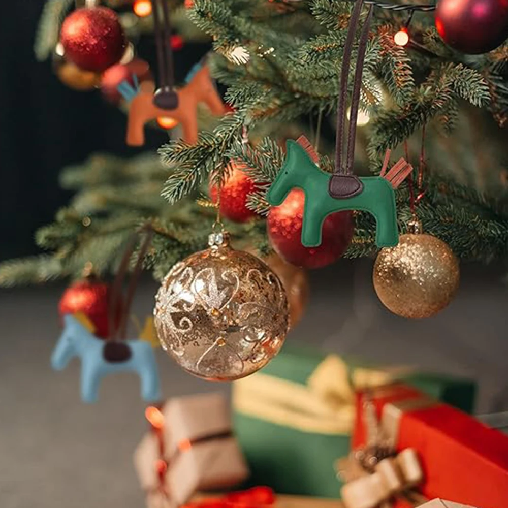 Christmas Tree Decor Purse Charm Creative Car Decor Colorful Handbag Ornament Novelty Keychain Hanging Drop Bag Accessories