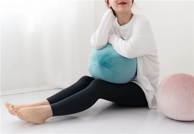Fresh Fashion Velvet Round Ball Pillow Home Bay Window Sofa Pillow Photography Props Cushion