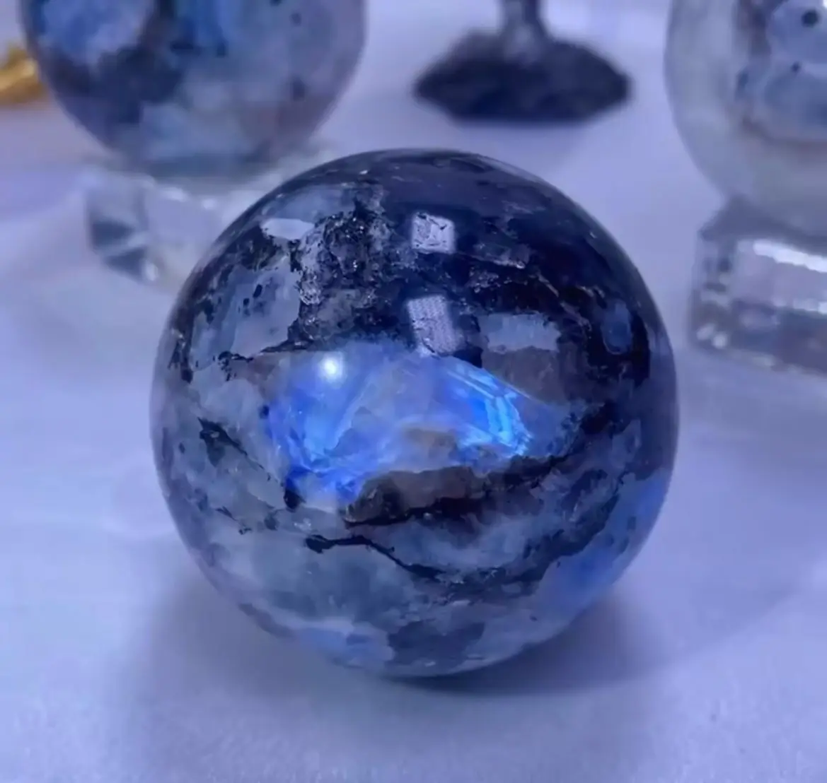 Wholesale High-quality Blue Moon Stone Ball
