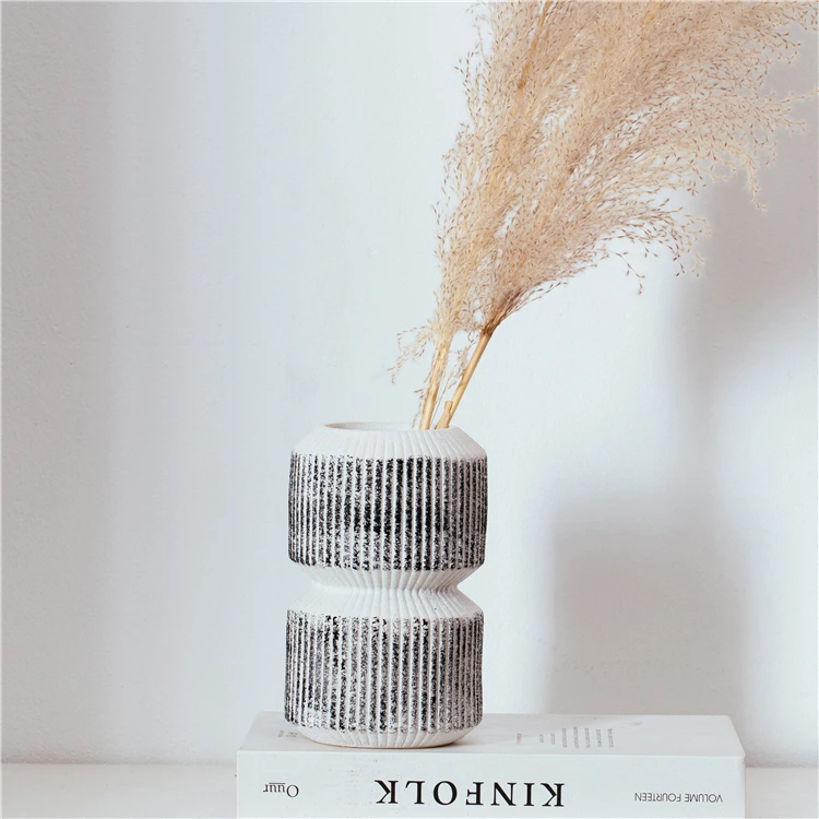 New design wholesale interior modern luxury hotel decoration pieces floral vase stripe ceramic vases for home decor