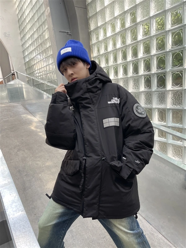 OEM Custom Design Hooded Heavy Designer Puff Padded Coat  Oversized Unisex Down Bubble Winter Black Custom Men Puffer Jacket
