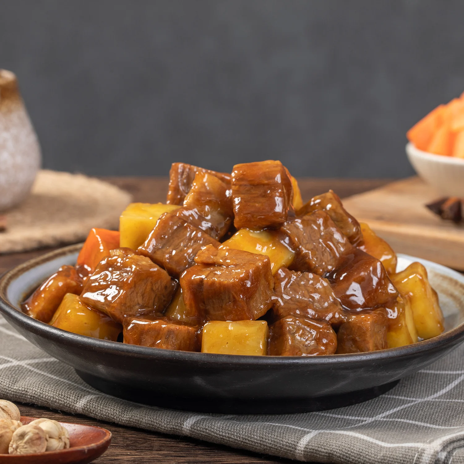 Chinese Instant Semi-Finished Potato Beef Convenience Foods Ready to Eat in Bag Packaging for Children