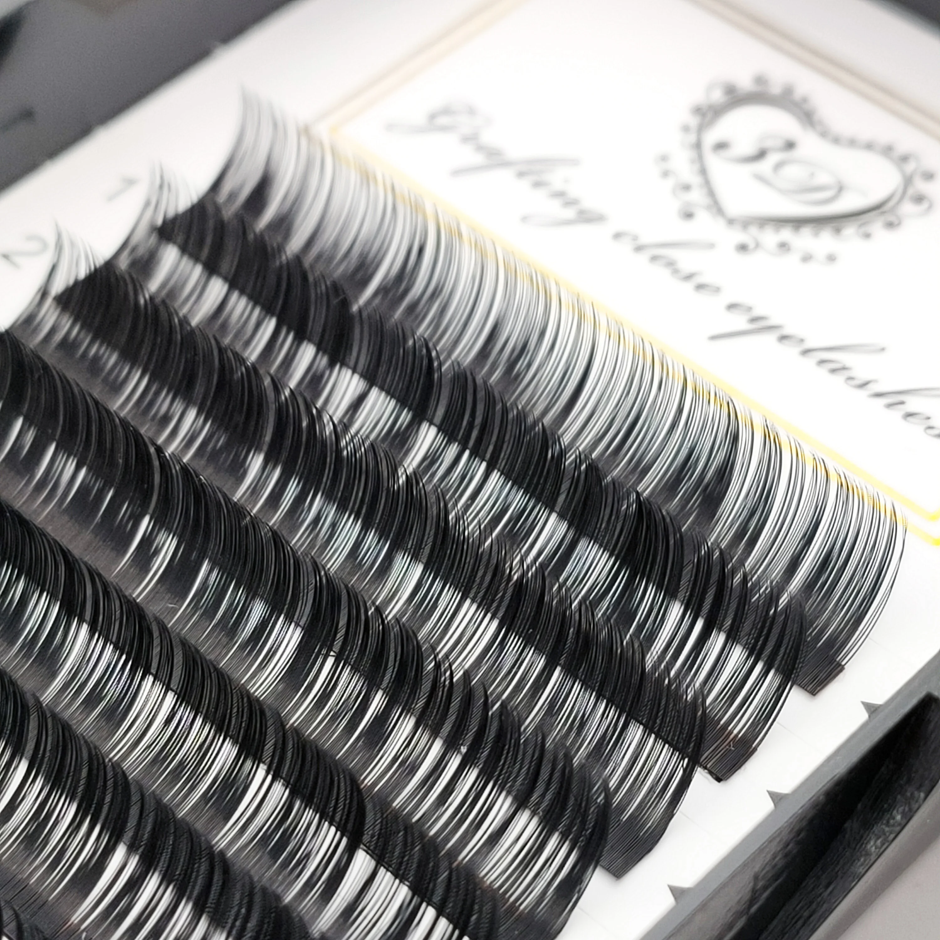 2021 wxx eyelashes wholesale .05 .07 lashes D curl easy fanning mega volume eyelash extensions