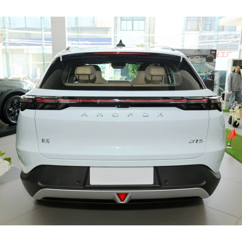 ARCFOX  alpha T5 2024 stylish midsize suv electric 2wd front wheel drive china new energy auto