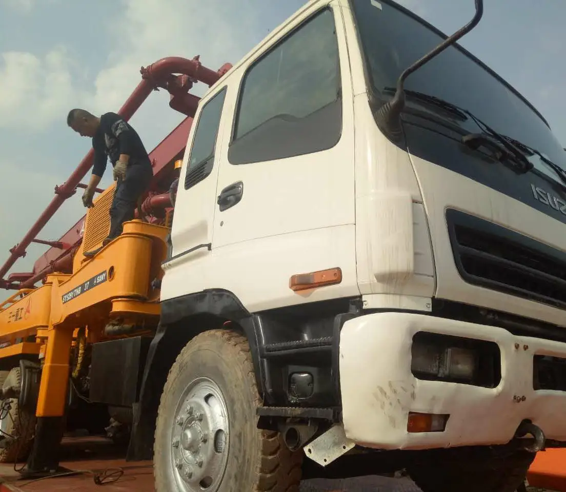 Sany/ZOOMLION used 37m-69m truck mounted concere Pump with BENZ ISUZU chassis 0086