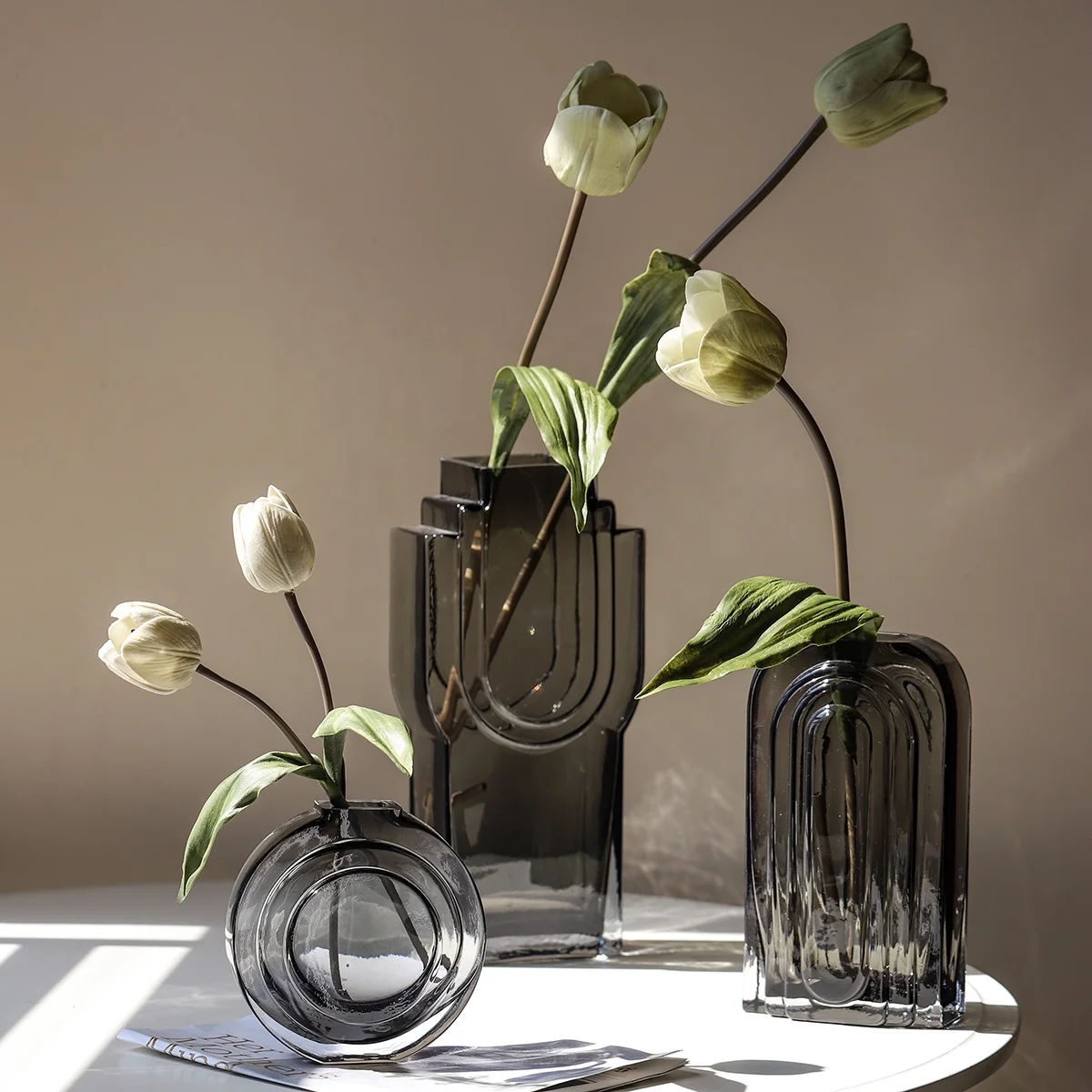 Bixuan Mouth-blown Art Glass Vase Novelty Wine Bottle Shape Modern Design Table Decor Centerpiece Solid Color Flower Vases