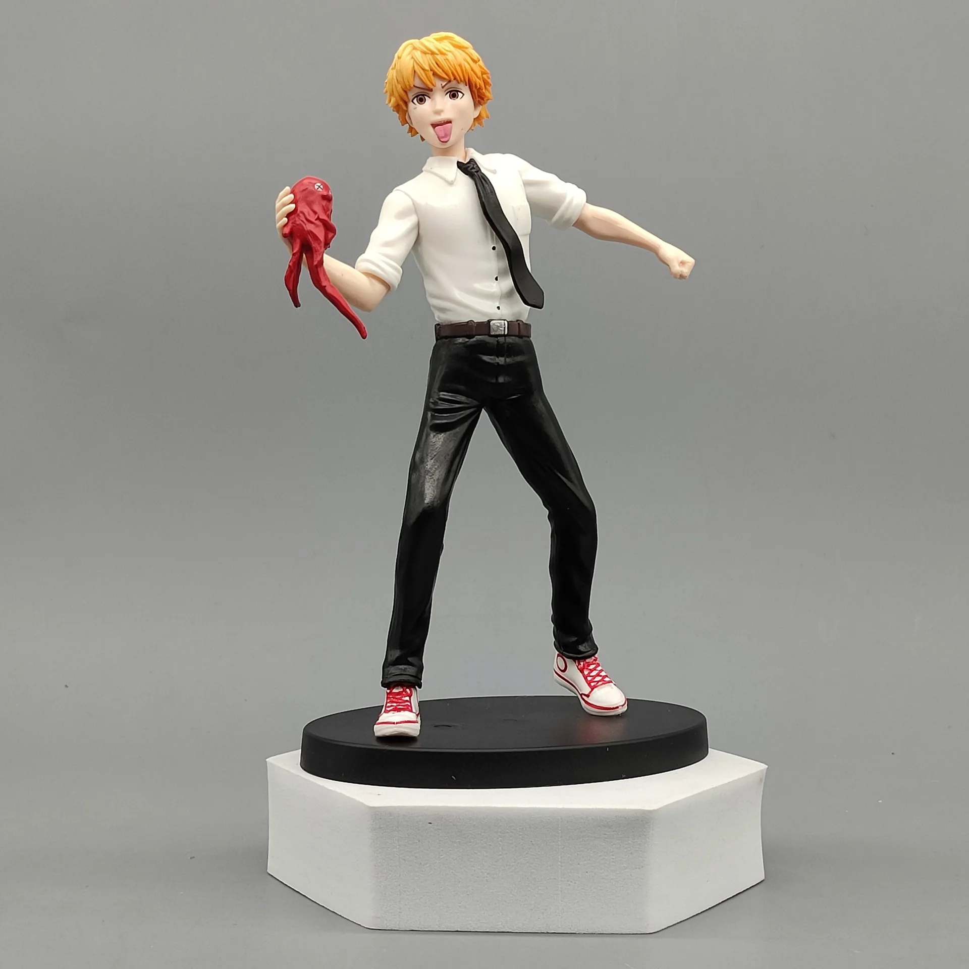 QH custom Cartoon PVC Figure Figure Denji Pochita Makima Power Chainsaw Man Anime Action Figures