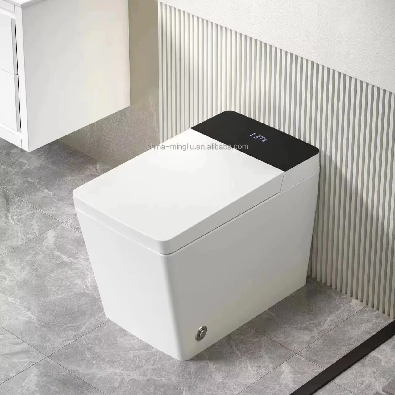 Modern Design Black Smart Toilet Junior Suite Smart Display Flush Toilet Mini-suite Bathroom Automatic Flush Toilet