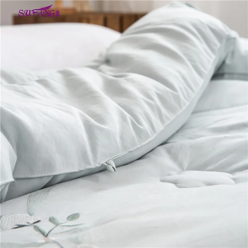 Wholesale Bedroom 100% Cotton Fiber Filling Soft Comforter Bedding Quilt