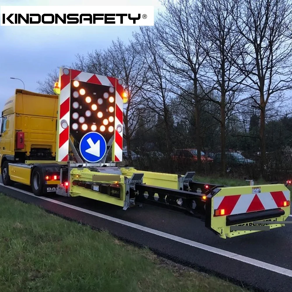 
Unique Designed 200mm 8inch LED Traffic Warning Light Roadway Safety Yellow Beacon 12V or 24V EN12352 L8H approved 