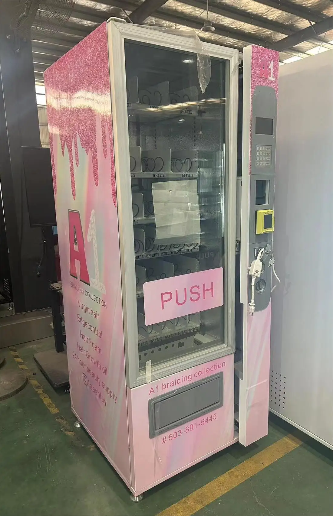 60 Selection Snack and Candy Vending Machine of Snack and Pastries, Candy, and Gum/mints With Cashless Credit/Debit/Mobile Pay