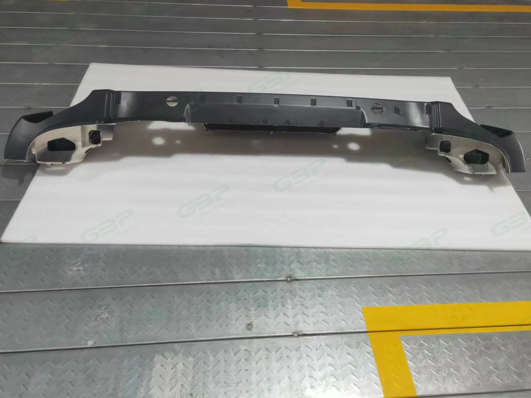 Бампер 82535065 21849925 для европейских деталей кузова грузовика VOLVO