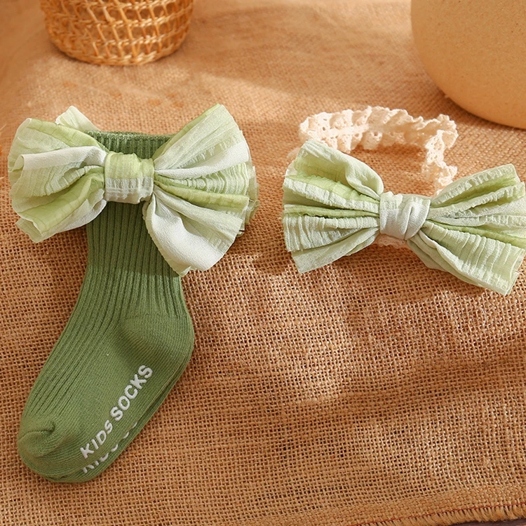 Hstyle Baby Girls Headband Socks Set Newborn Bow Tie Hairband Socks Girls ElasticTurban Baby Hair Accessories Photo Props Gifts