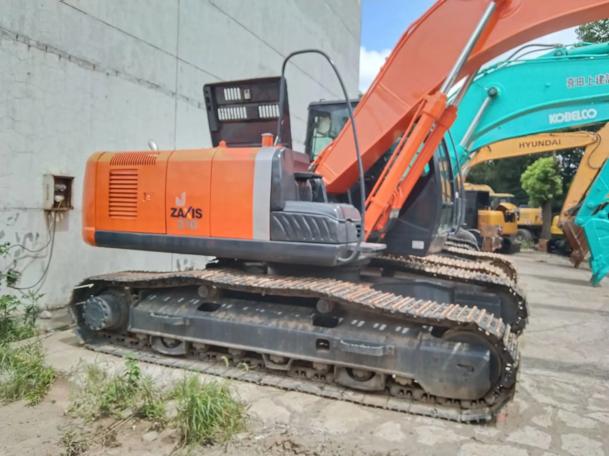 Used HITACHI ZX 210LC-3 Excavator Made China Good Condition Lower Working Hours Core Include Engine Pump Motor Crawler