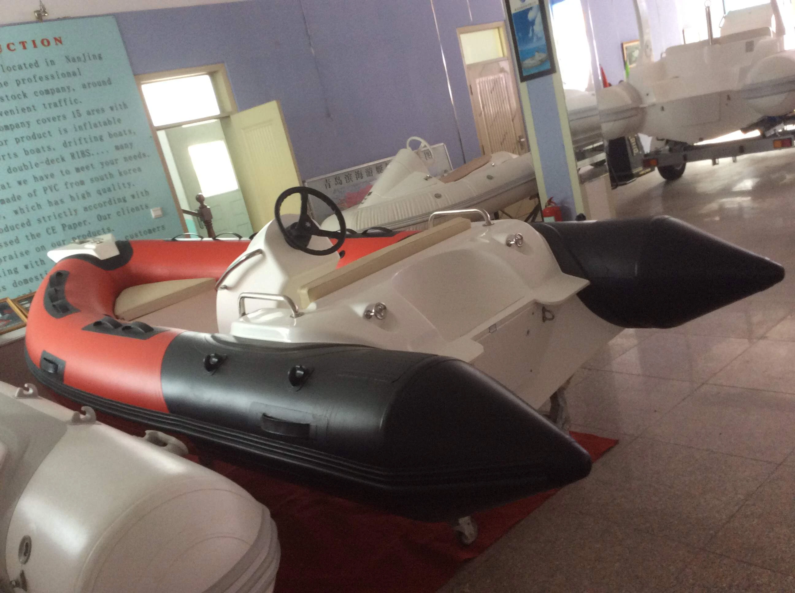 RIB390 13Ft OEM ПВХ материал корпуса 4-6 человек гребная лодка с ручным насосом наружная надувная рыбацкая