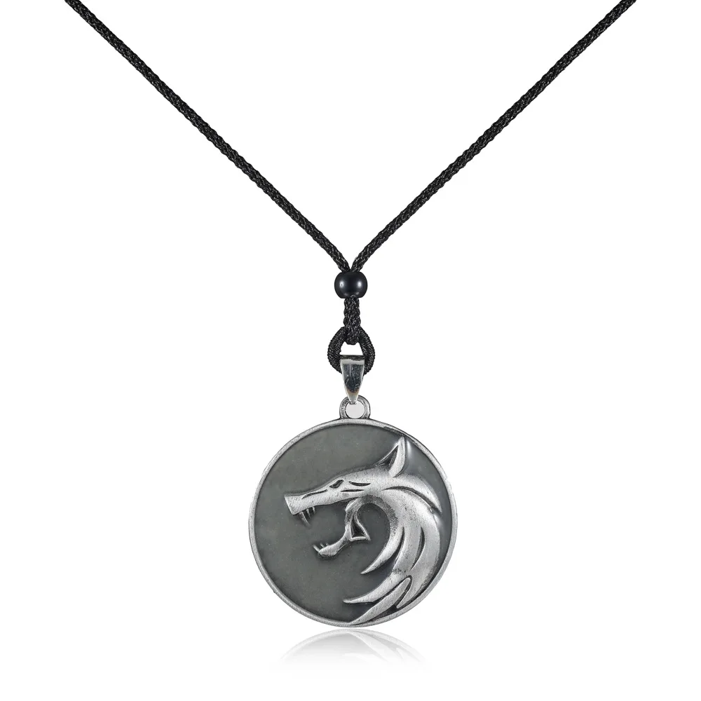 Witcher 3 Wild Hunt Game Design Demon Hunter Men Luminous Growing Wolf Pendant Necklace